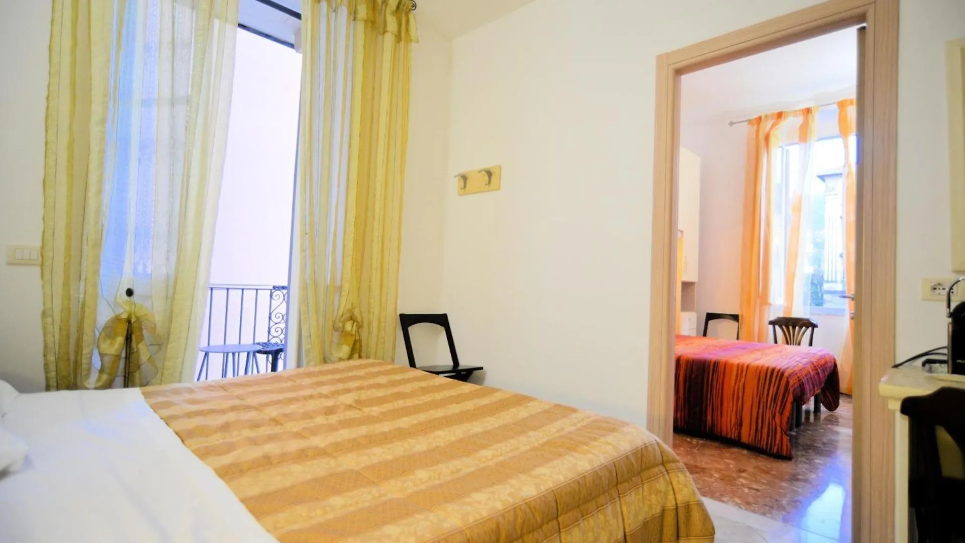 Affittacamere Agata Levanto 3*,  Italië
